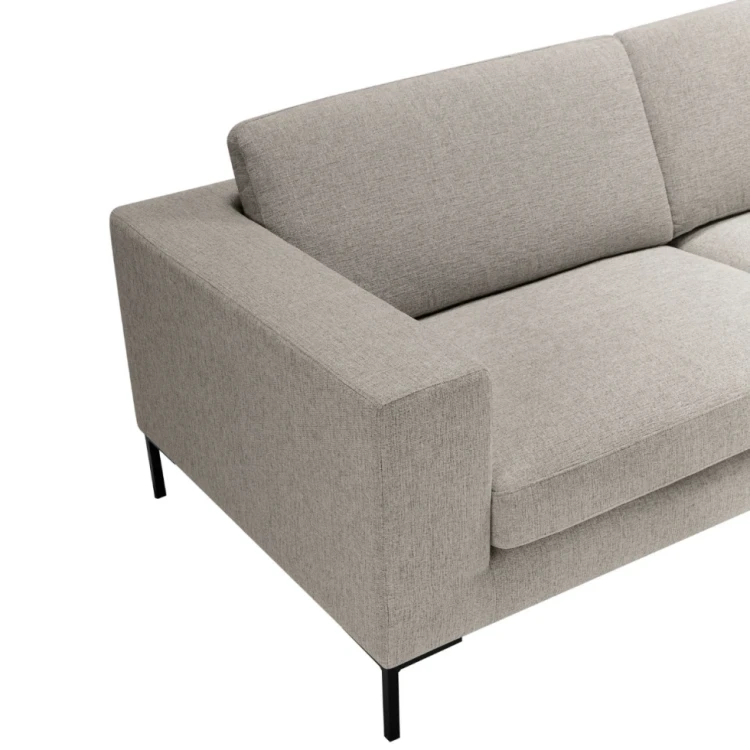 sofa-domino-sits-3.jpg