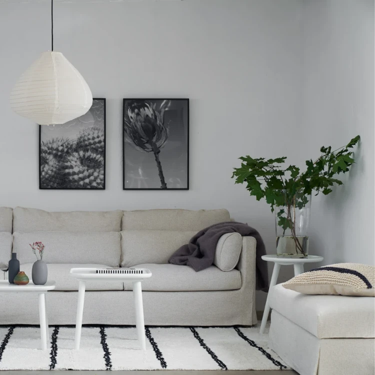 sofa-sara-sits-7.jpg