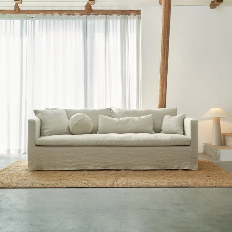 sofa-lill-sits.jpg