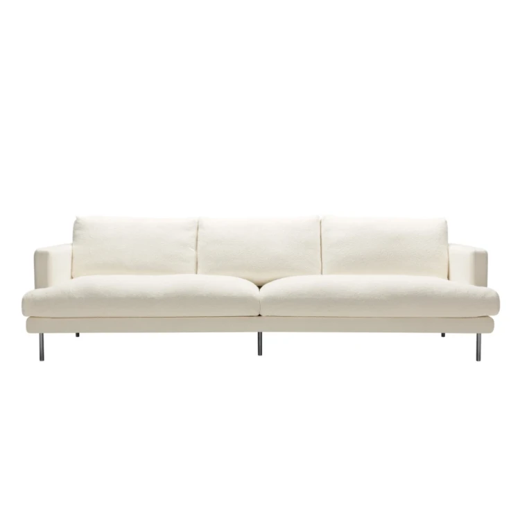 sofa-britt-sits-.jpg