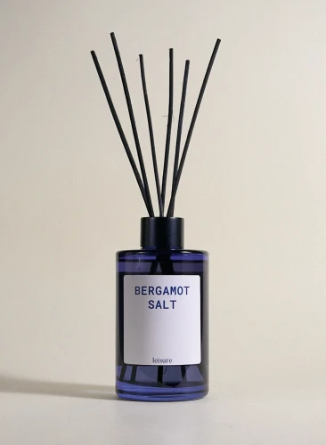leisure-moments-patyczki-zapachowe-bergamot-salt-200ml-front2.jpg-2.webp