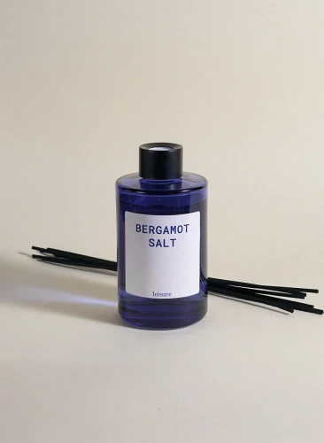 leisure-moments-patyczki-zapachowe-bergamot-salt-200ml-side.jpg.webp