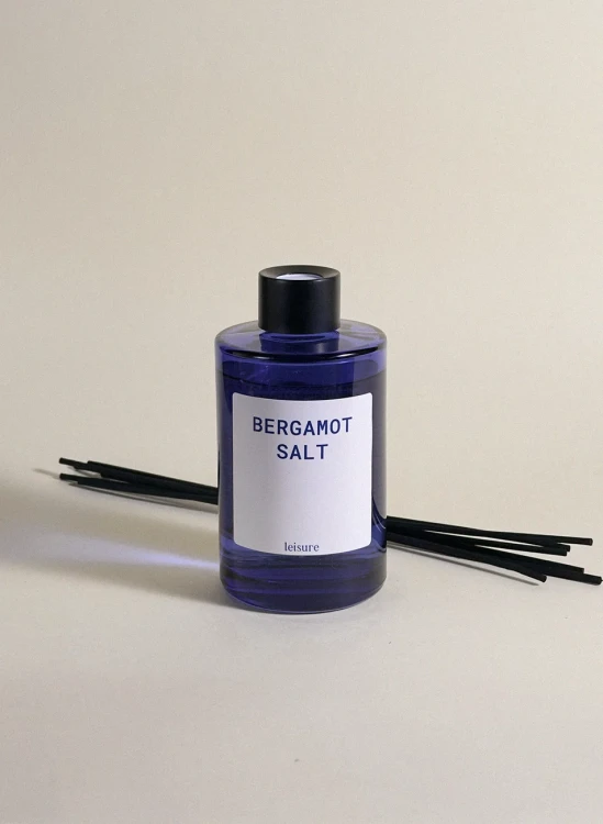 leisure-moments-patyczki-zapachowe-bergamot-salt-200ml-side.jpg.webp