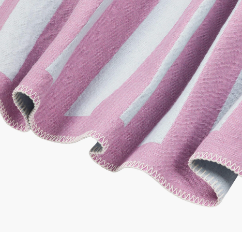 Onu-Throw-Lilac-Fluff-ACC3002_index_3_5e431ba5-3700-452d-a5c0-d15440ebe98f.jpg.webp