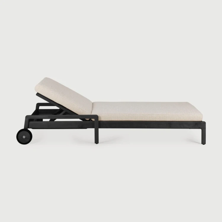 lezak-z-poduszka-jack-teak-black-natural-ethnicraft-2.jpg