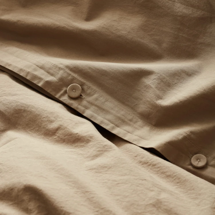 luso_detail_covered buttons.jpg