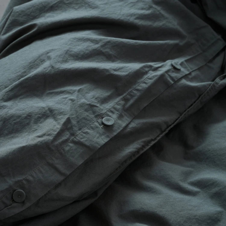 luso_detail_covered buttons.jpg