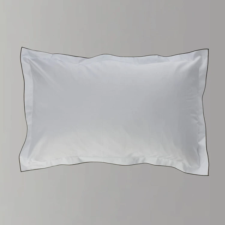 classic satin_pillow 50x80cm.jpg