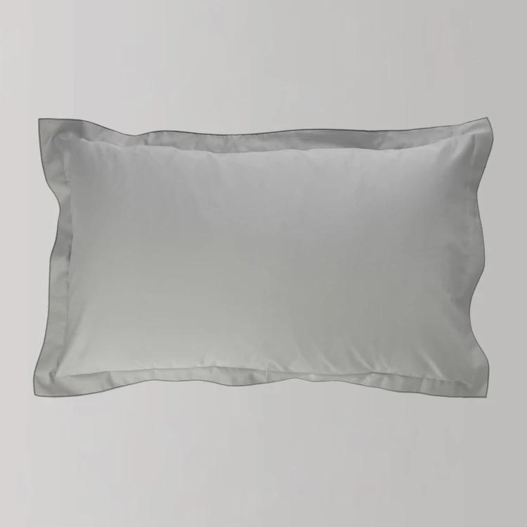classic satin_pillow 50x80cm.jpg