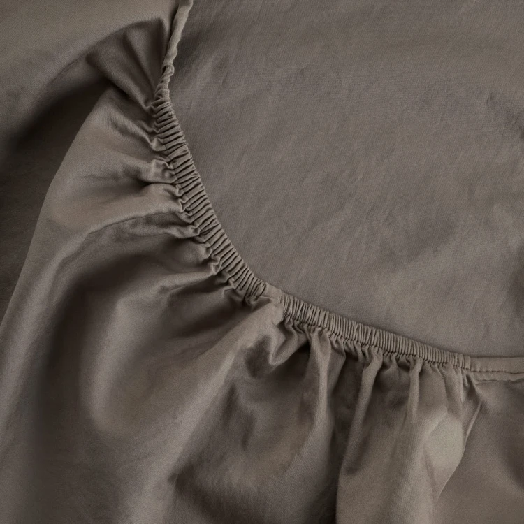 lizbona III_fitted sheet detail.jpg