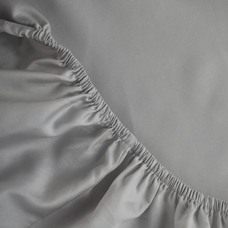 classic satin_fitted sheet_detail.jpg