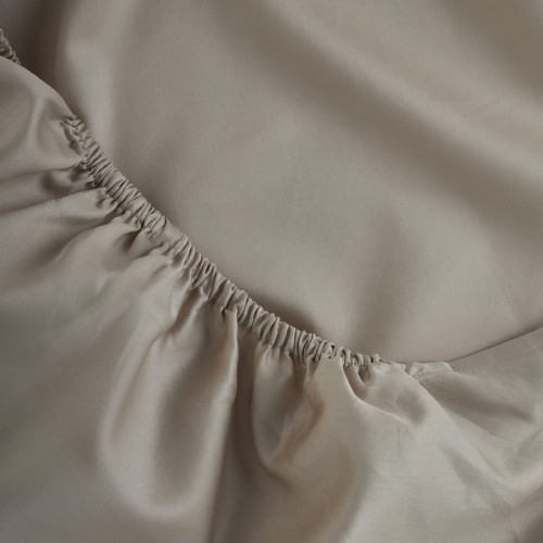 classic satin_fitted sheet_detail.jpg